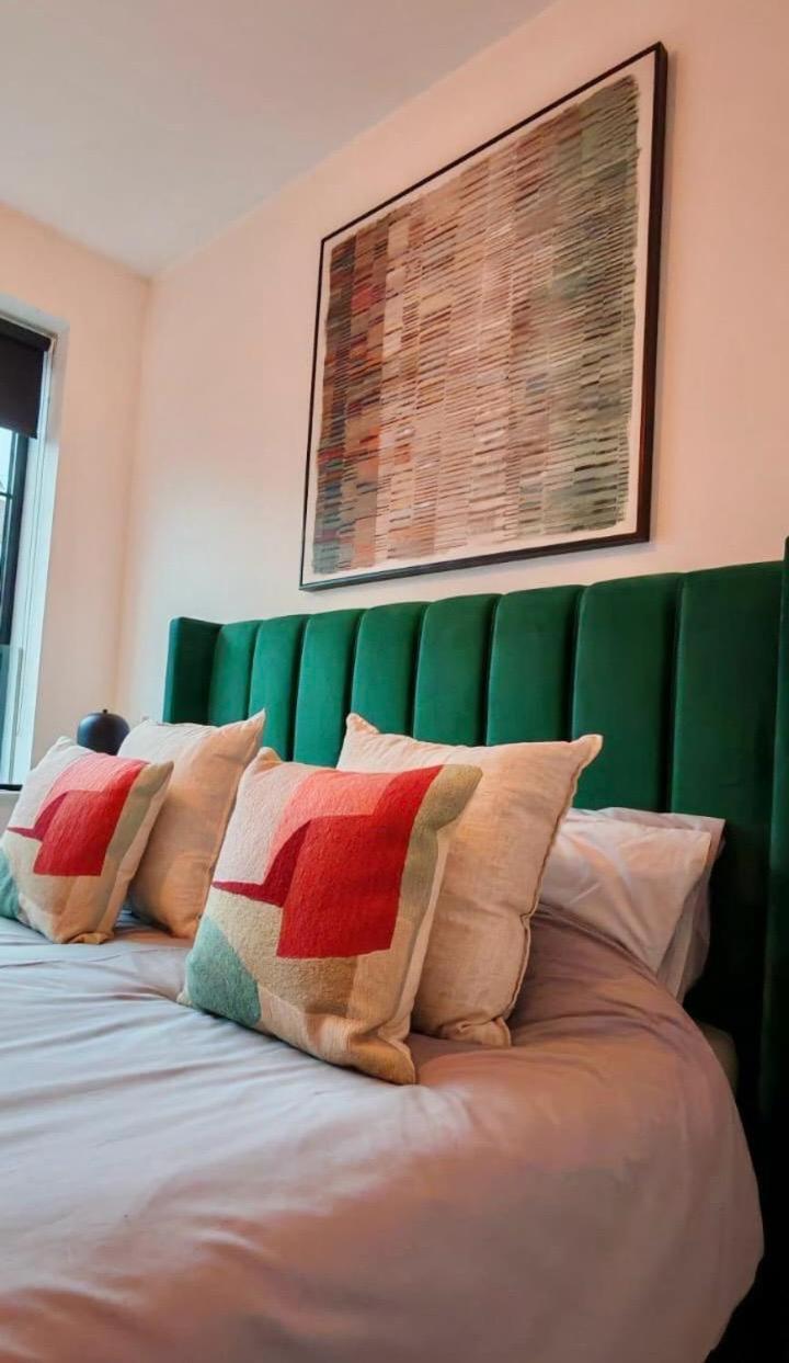 Luxury Apartment: City Centre, Stylish, Modern Chester Exteriör bild